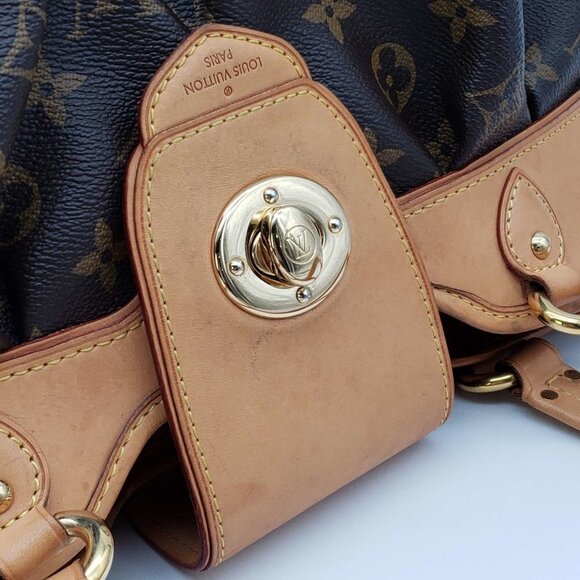 Louis Vuitton Boetie MM Monogram Tote Bag - Picture 13 of 16